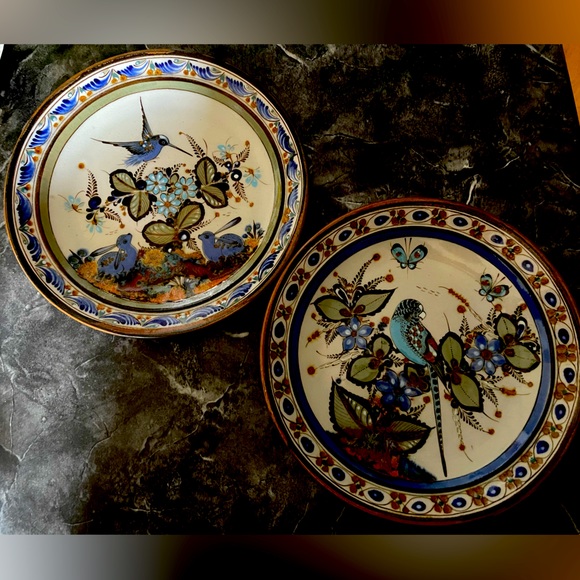 2 Vintage Ken Edwards signed 10 inch diameter stoneware plates. Great condition. - Picture 1 of 5
